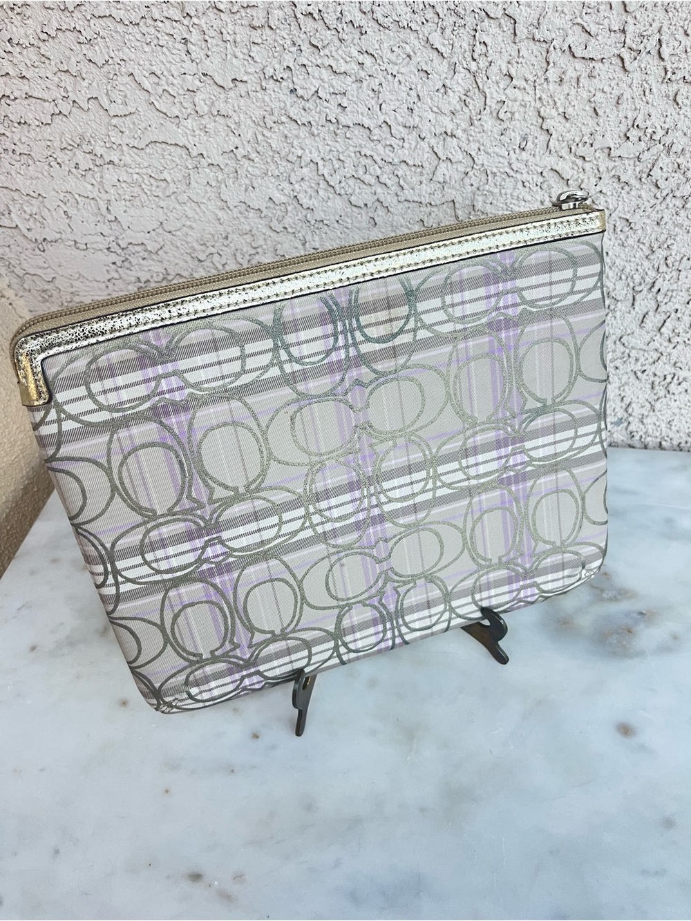 Coach IPad Case - Picture 3 of 7